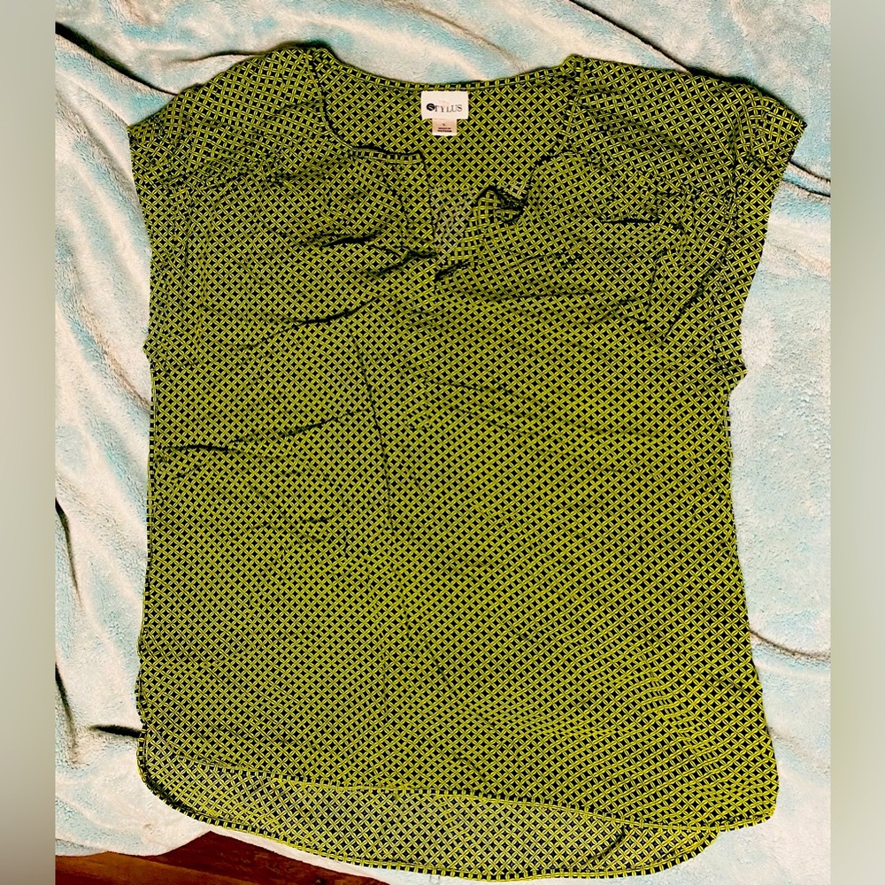 Stylus lime green/navy blouse. Size L